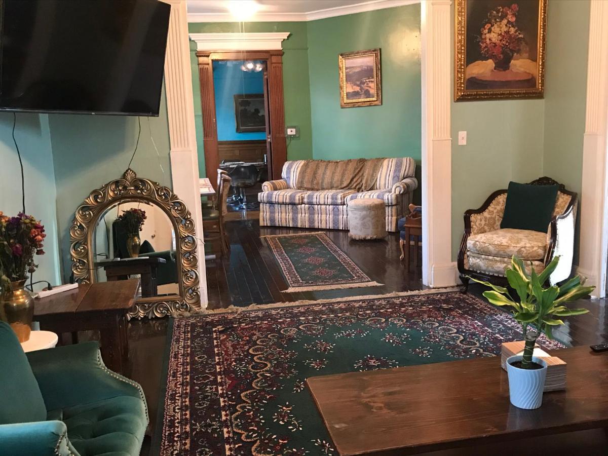 Bed and Breakfast 5 Star Victorian Mansion-Downtown No Locals Erie Exteriér fotografie
